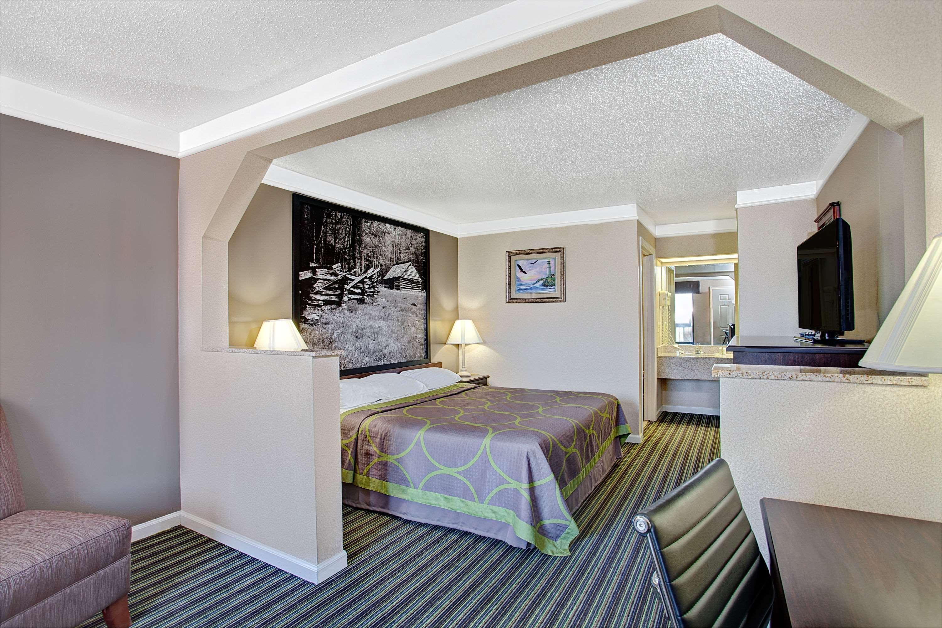 Super 8 By Wyndham Knoxville East Zewnętrze zdjęcie